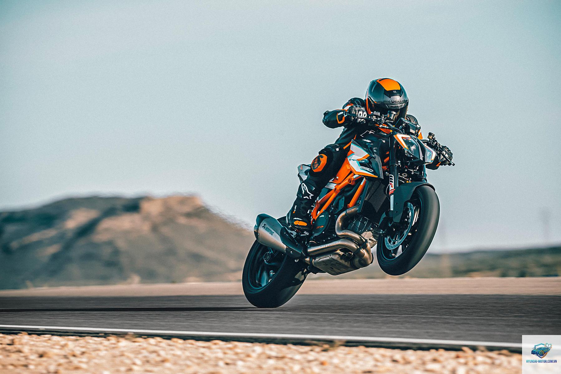 ktm 1290 super duke - Hình 5