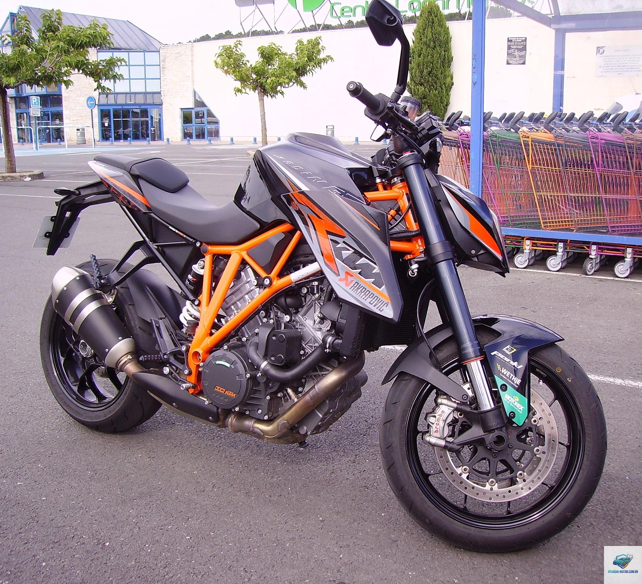 ktm 1290 super duke - Hình 1