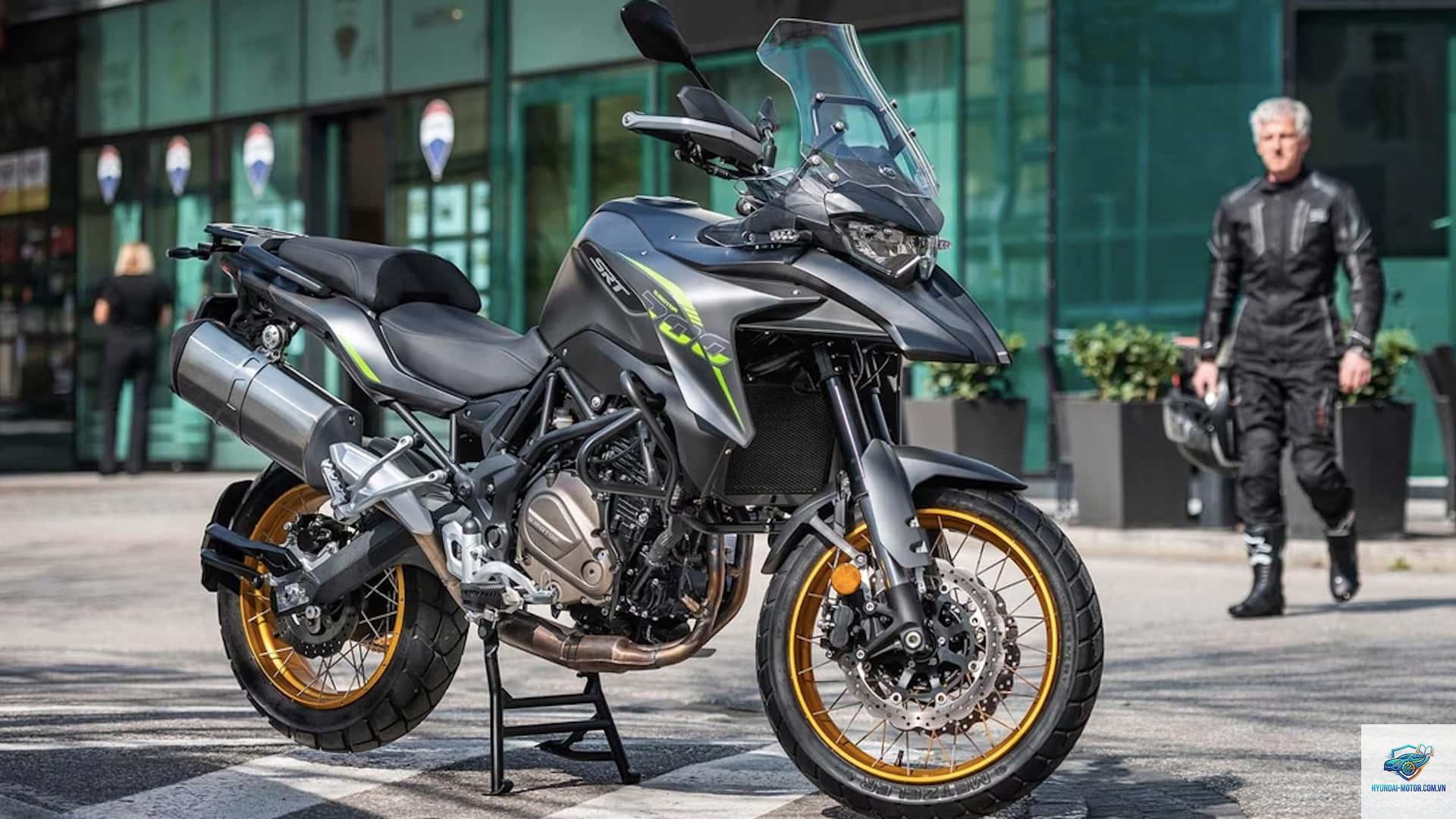 qjmotor srt 700x - Hình 4