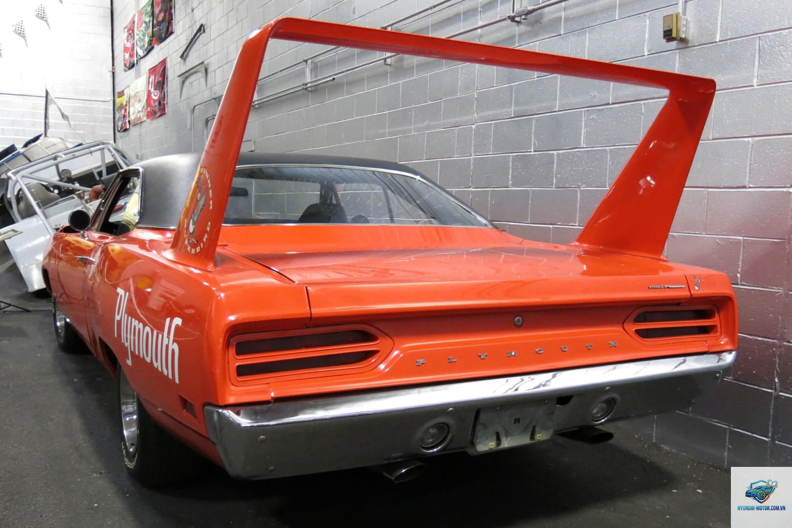 rear wing là gì - Hình 2