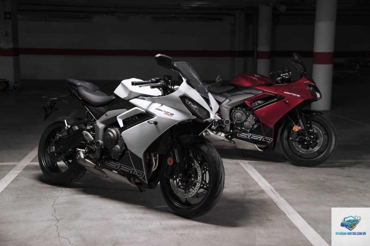 triumph daytona 660 - Hình 2