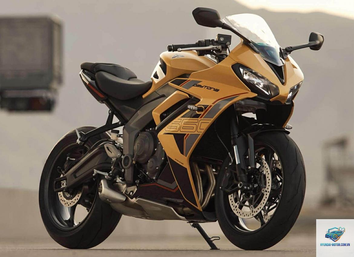 triumph daytona 660 - Hình 4