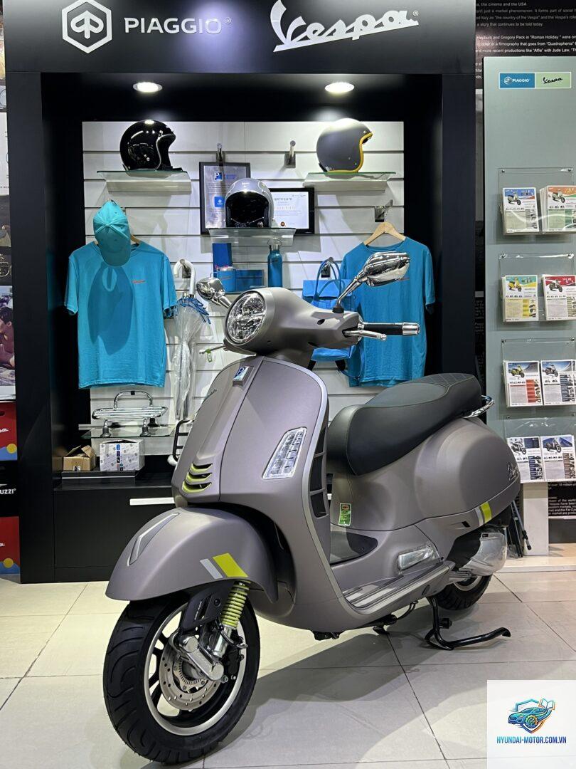 vespa gts super - Hình 4