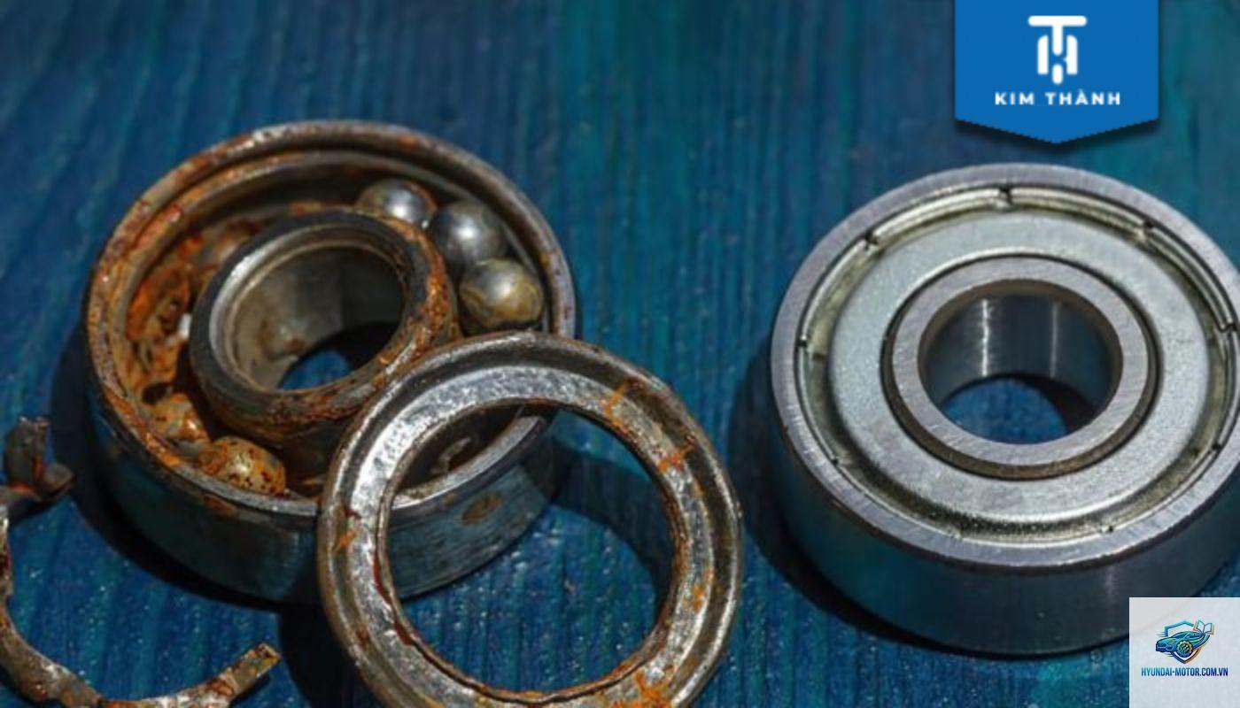 xe máy bạc đạn cổ bị rơ - Hình 5