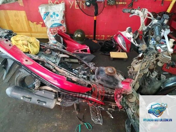 xe máy bị cháy cầu chì - Hình 2