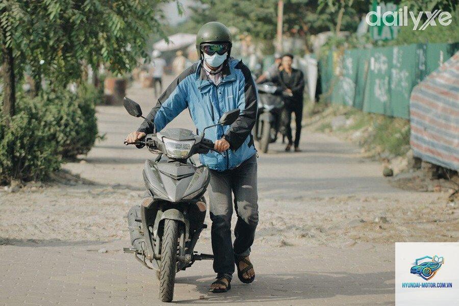 xe máy bị chết máy khi lên dốc - Hình 2