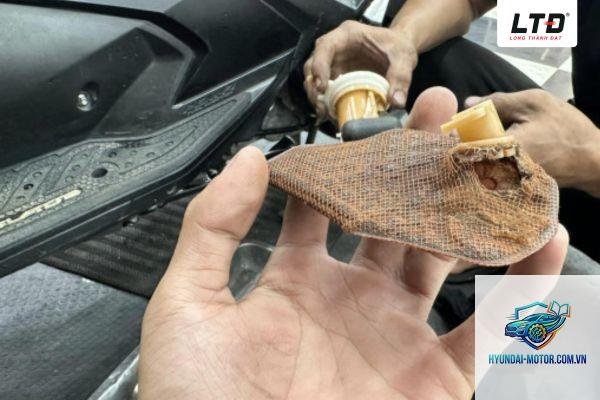 xe máy bị giật cục khi chạy - Hình 5