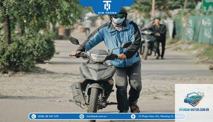 xe máy bị hụt ga