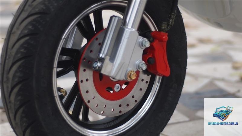 xe máy bị kêu từ bánh xe - Hình 1