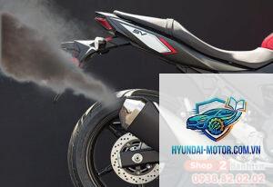 xe máy bị khói đen