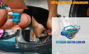 xe máy bị mất điện