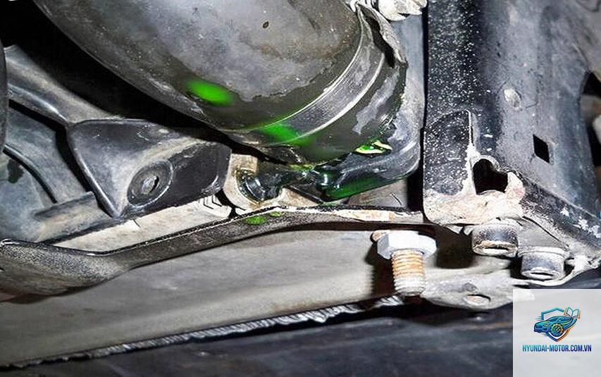 xe máy bị rò nước làm mát - Hình 4