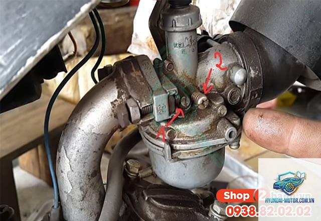 xe máy bị tắt máy khi bật đèn - Hình 1