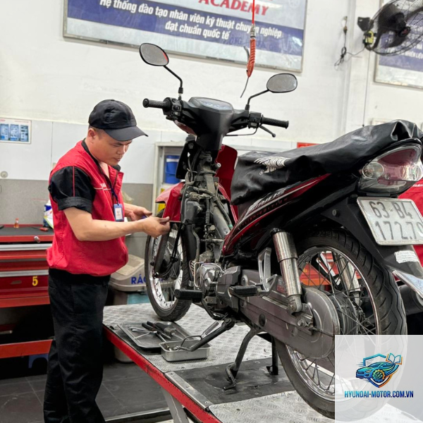 xe máy bị tắt máy khi bật phanh - Hình 2
