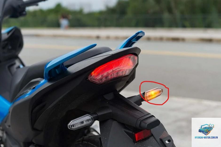 xe máy bị tắt máy khi bật xi nhan - Hình 3