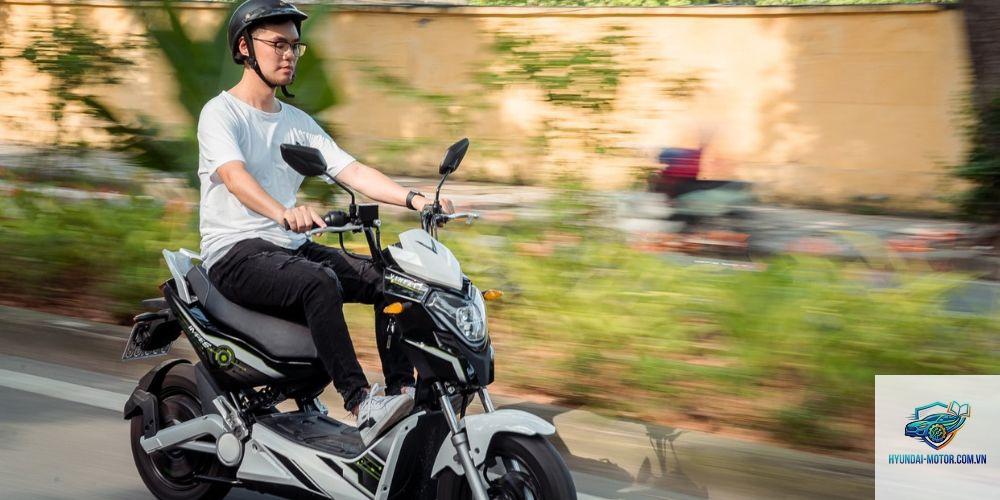 xe máy bị yếu máy khi leo dốc cao - Hình 2