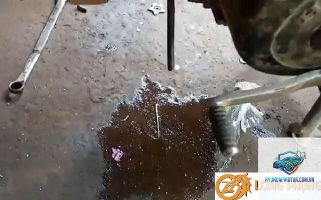 xe máy bình xăng con bị lỗi