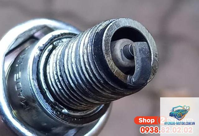 xe máy bugi bị đen