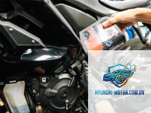 xe máy chạy bị gằn máy