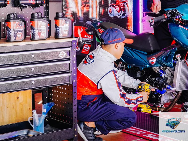 xe máy chạy bị gằn máy - Hình 4