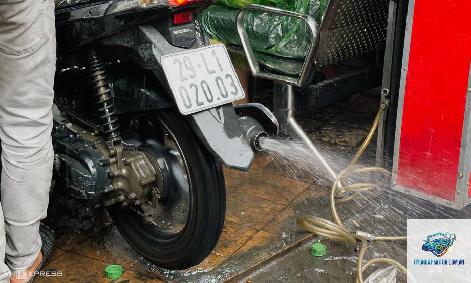xe máy chết máy khi chở nặng - Hình 3