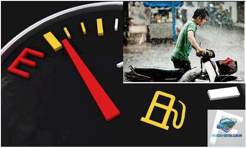 xe máy đang chạy bị tắt máy - Hình 5