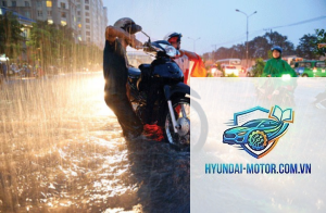 xe máy khó khởi động khi trời mưa