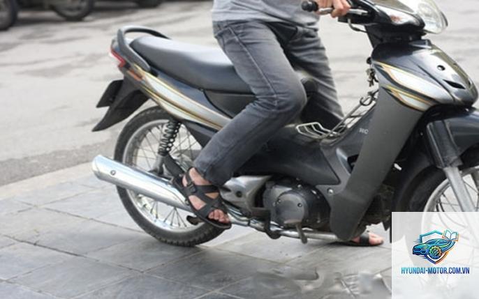 xe máy khó khởi động sau khi để lâu - Hình 3