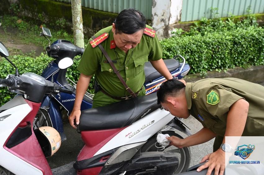 xe máy không giữ điện
