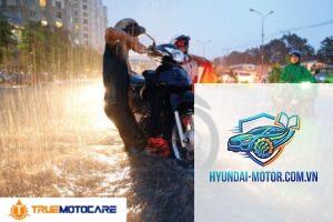 xe máy không nổ khi trời mưa