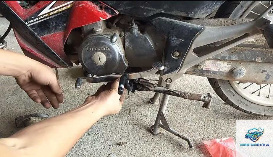 xe máy không vào được số - Hình 3