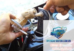 xe máy lọc xăng bị tắc