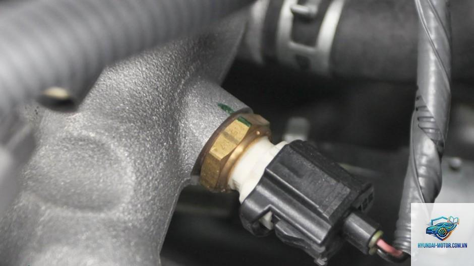 xe máy lỗi cảm biến nhiệt độ - Hình 4