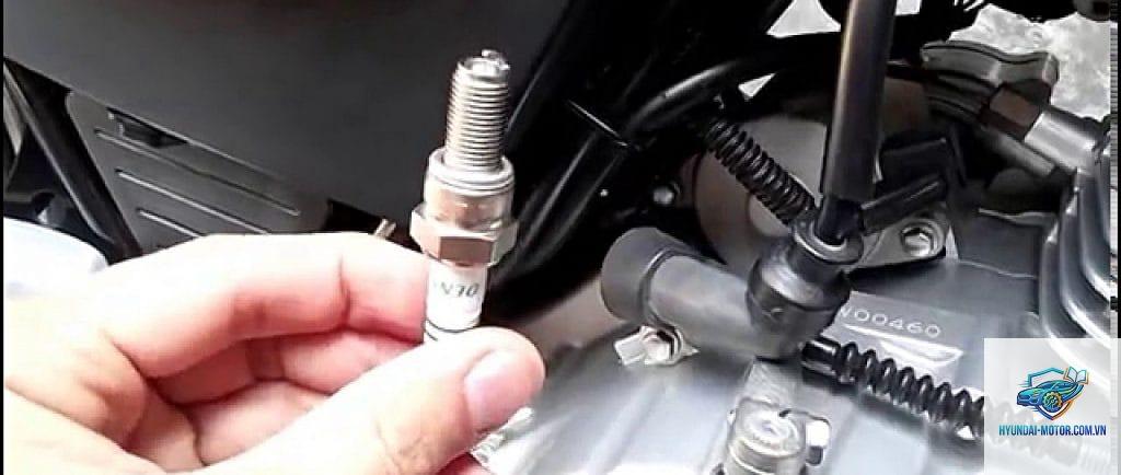 xe máy lỗi fi không nổ được máy - Hình 2