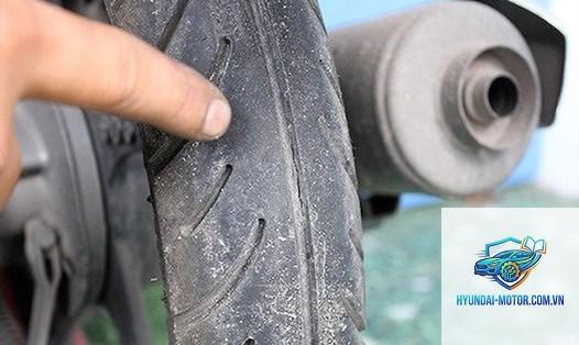 xe máy lốp bị phù - Hình 2