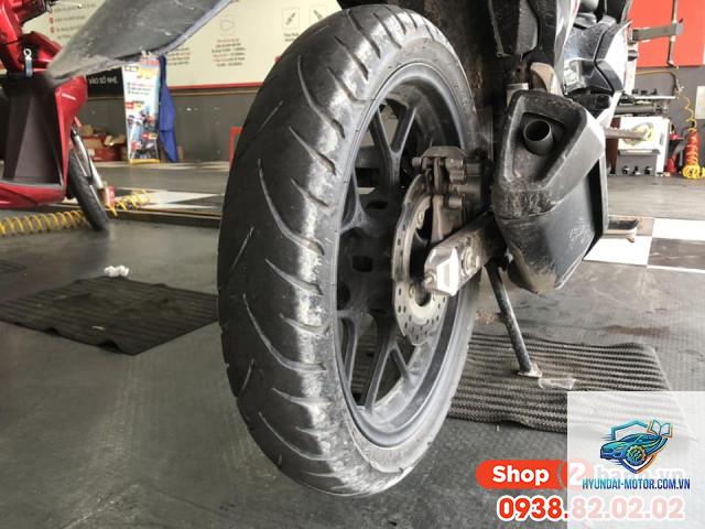 xe máy lốp mòn không đều - Hình 2