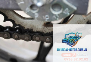 xe máy nhông bị mòn