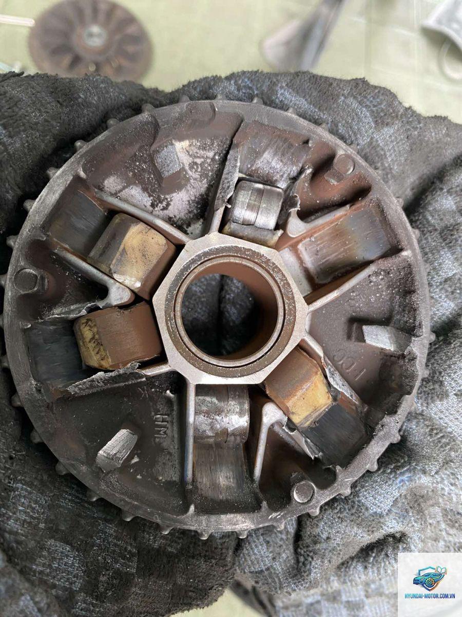 xe máy nồi trước bị mòn - Hình 5