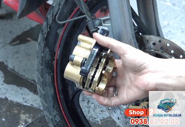 xe máy phanh trước không ăn - Hình 2
