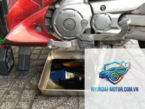 xe máy rò rỉ nhớt