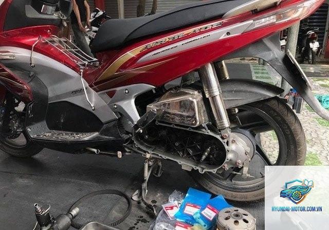 xe máy xe ga bị giật - Hình 3
