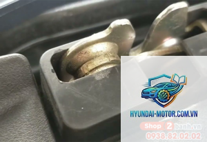 xe máy yên xe không mở được
