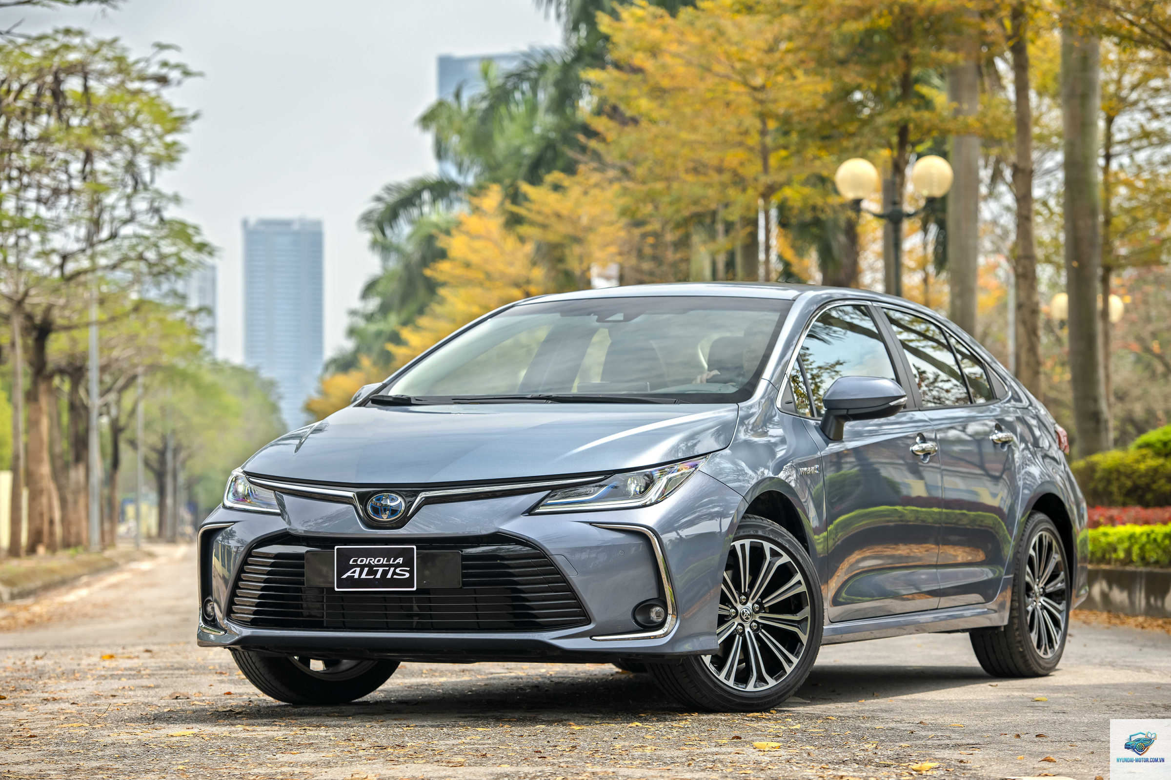 So sánh Hyundai Elantra và Toyota Corolla Altis - Hình 4