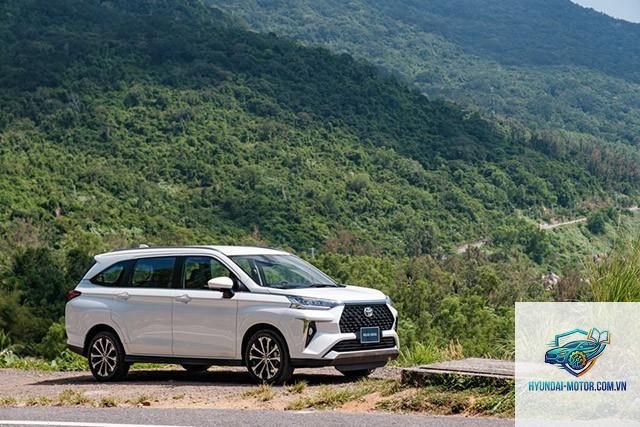 So sánh Hyundai Stargazer và Toyota Veloz Cross - Hình 3