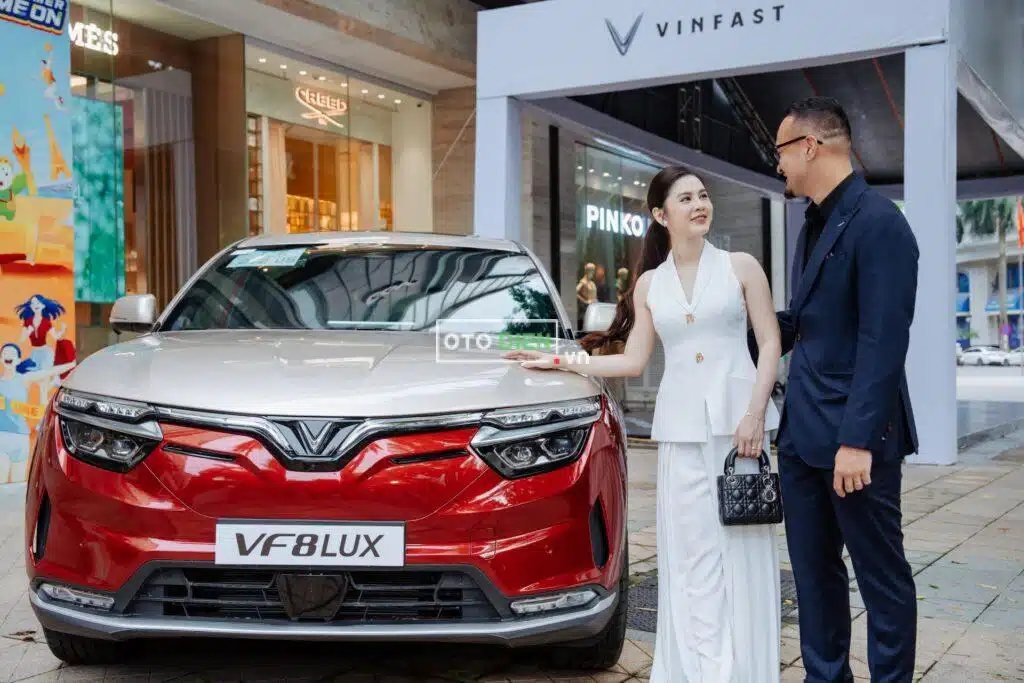 So sánh VinFast VF 8 và Ford Everest - Hình 5