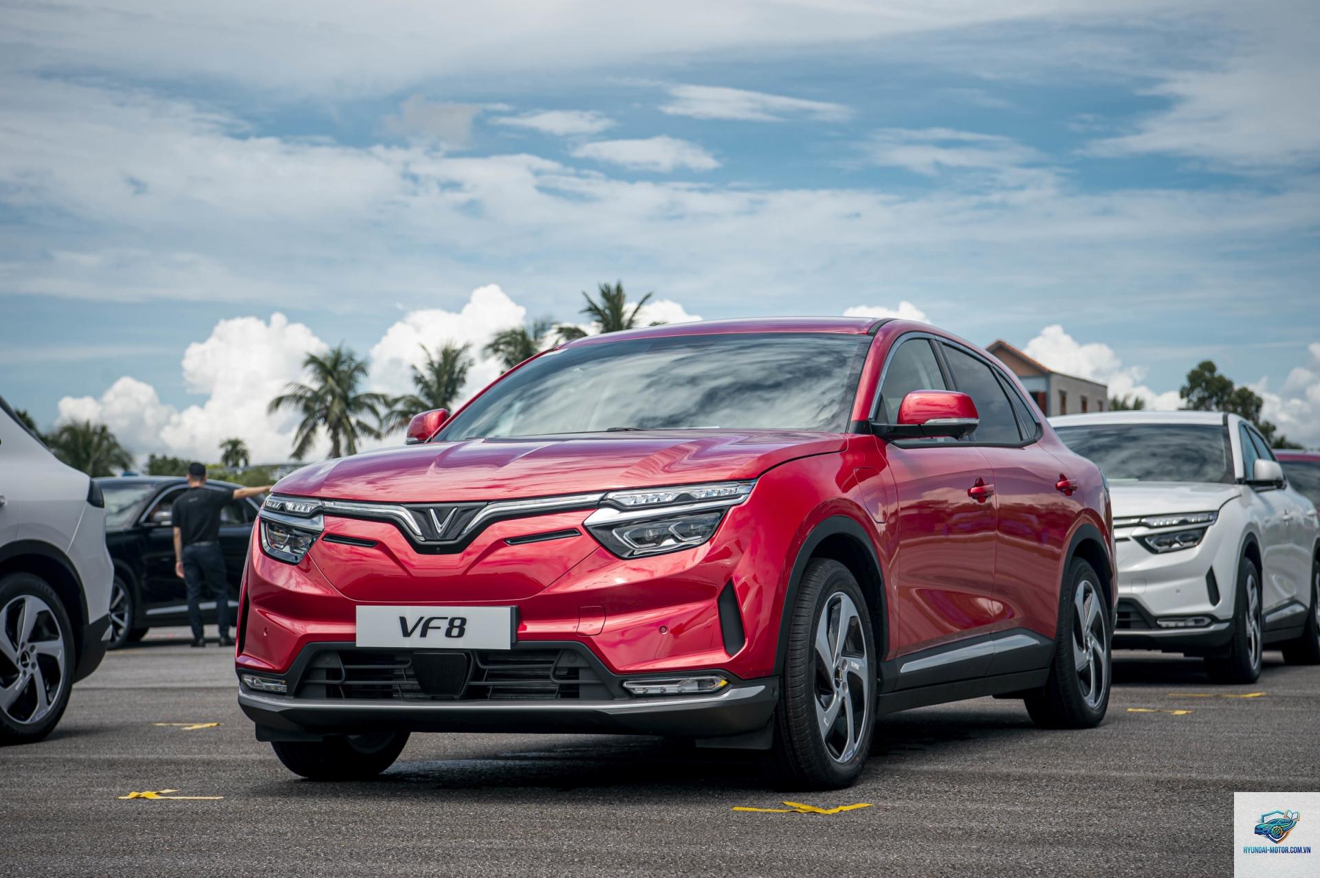 So sánh VinFast VF 8 và Mazda CX-90 - Hình 1