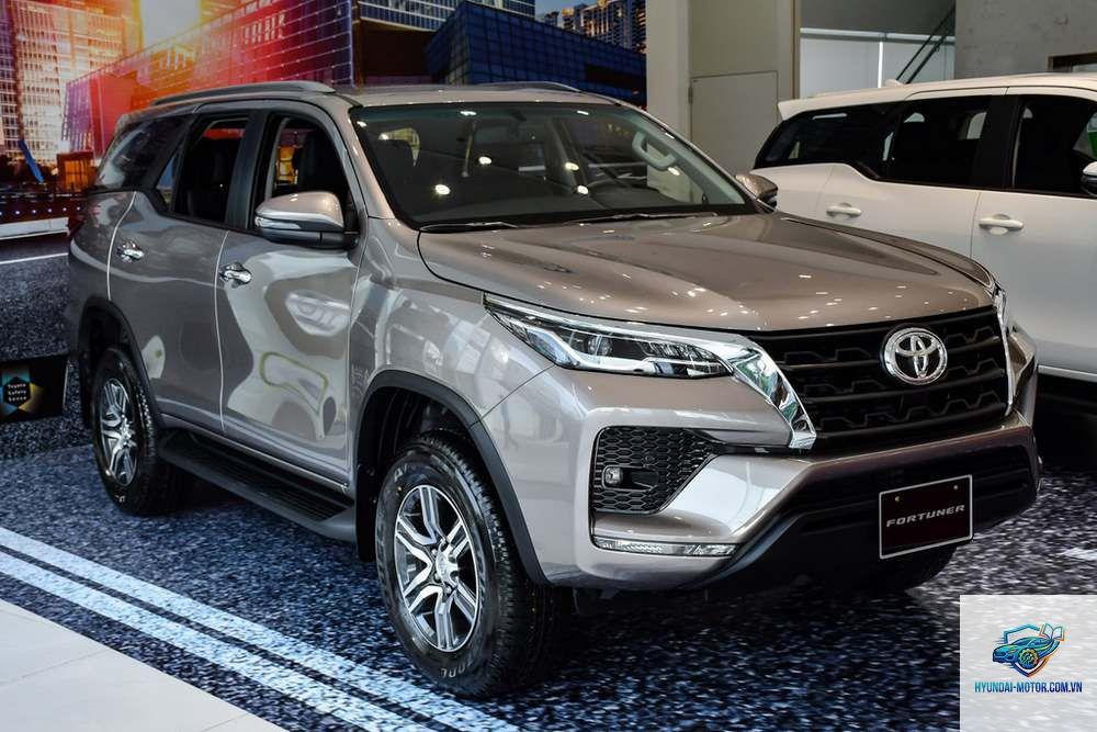 So sánh các phiên bản Toyota Fortuner - Hình 3