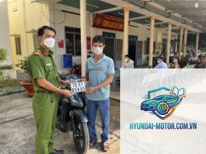 bốc biển số xe