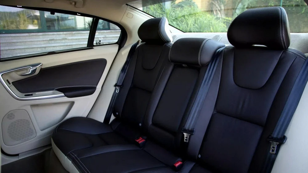 lỗi cửa xe tự mở - Hình 3