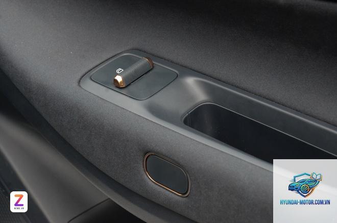 lỗi cửa xe tự mở - Hình 4